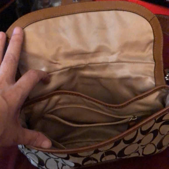 Coach Purse Excellent Condition!! - Picture 2 of 4